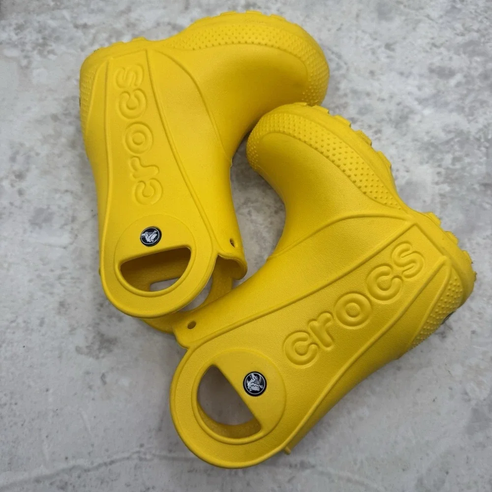 Crocs Handle It Rain Boots Kids C8 Yellow Waterproof Pull On Rubber Boots